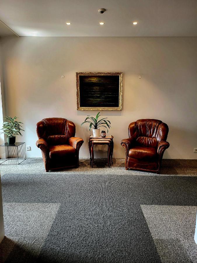 Brjanslaekur Hotel Flokalundur מראה חיצוני תמונה