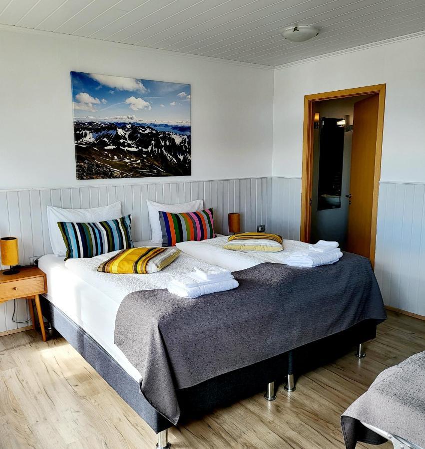 Brjanslaekur Hotel Flokalundur מראה חיצוני תמונה