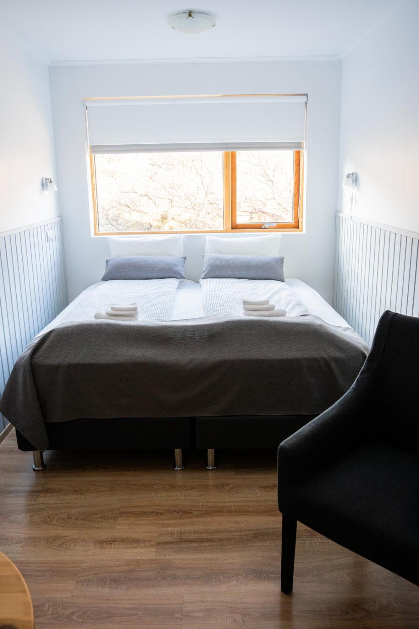 Brjanslaekur Hotel Flokalundur מראה חיצוני תמונה