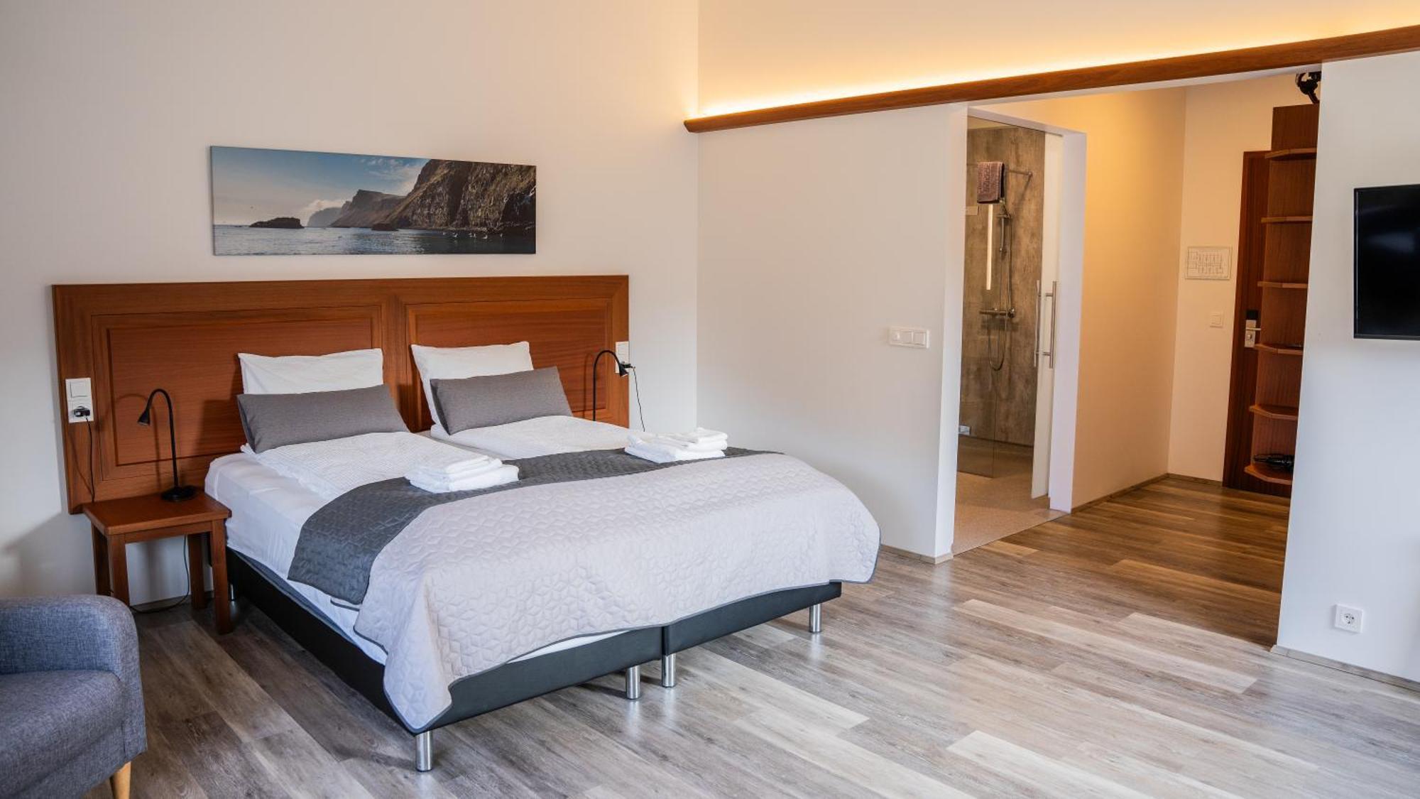 Brjanslaekur Hotel Flokalundur מראה חיצוני תמונה